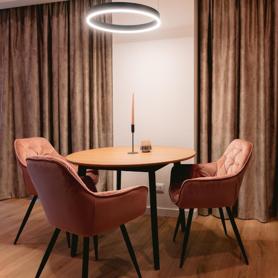 La Boheme Corbeanca - Partener Therme Ostratu 外观 照片